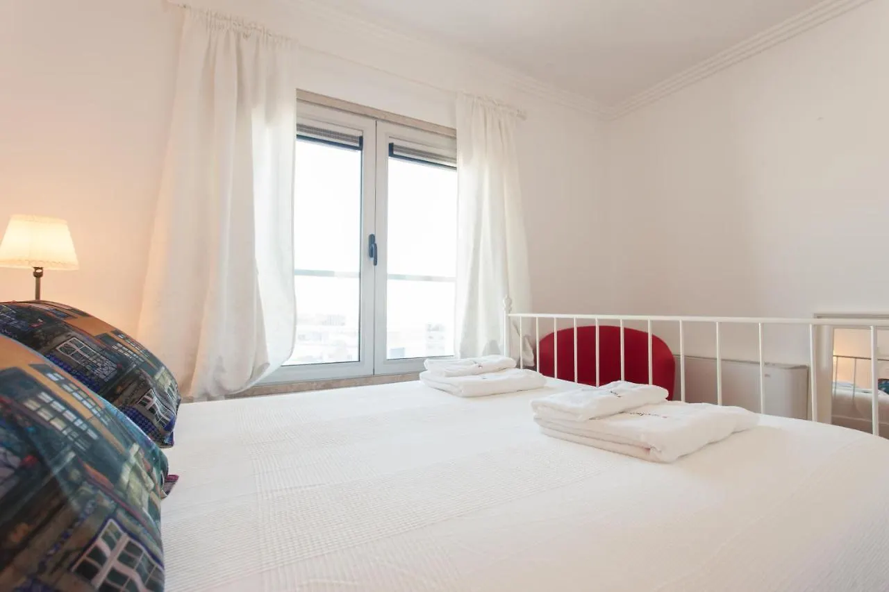 Flh Expo Cozy Apartment Лиссабон Португалия